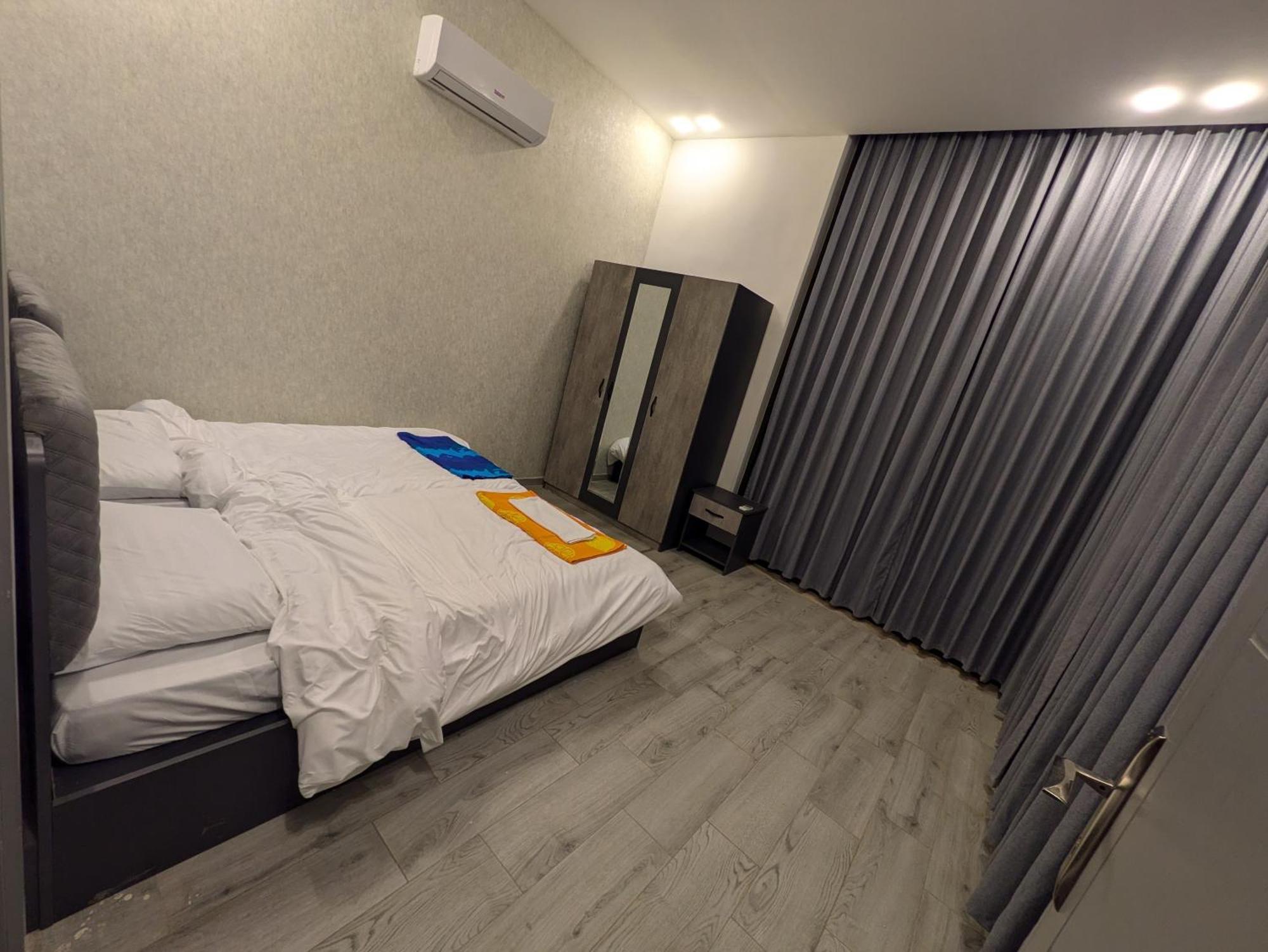 Aeropuerta Mini Villa - Private Layover Near Amman Airport Al Qastal Exteriör bild